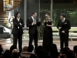 "Beyaz Show"... İZEL'İ SİGORTASIZ 3 HAFTA ÇALIŞTIRMIŞ!