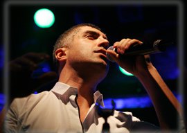 TRT Müzik... ÖZCAN DENİZ SEVENLER EKRAN BAŞINA!