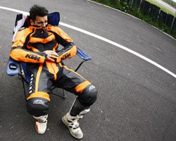 Işın Karaca... KOCASI MOTOR YARIŞINDA KAZA GEÇİRDİ!