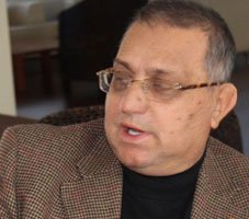 VEHBİ DİNÇCAN'IN ACI GÜNÜ!