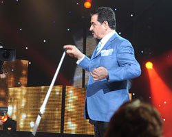 İbrahim Tatlıses... DOKTORLARINDAN YASAK GELDİ, ALBÜM ASKIYA ALINDI!