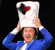 Erol Evgin... KAVUĞU TAKTI; MUHTEŞEM EROL!