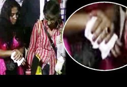 Rojin... HAYRANI SEVGİYİ ABARTTI, ELİNİ ISIRDI!