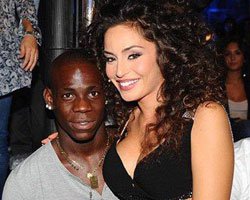 Mario Balotelli... HAMİLE EX SEVGİLİSİNDEN DNA TESTİ İSTEDİ!