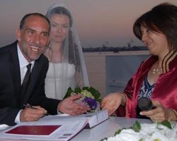 Cenk Errtan-Fulya Ceylan Aksütlü... ROL İCABİ DEĞİL, GERÇEKTEN EVLENDİLER!