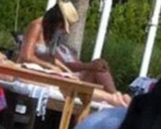 Beren Saat... PAPARAZZİLERDEN KAÇTI AMA!