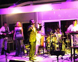 Ferhat Göçer... ANADOLU YAKASINDA MUHTEŞEM KONSER!