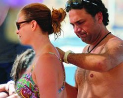 Ceyda Düvenci... BODRUM'DA "MASRAFLARI BEN KARŞILIYORUM" KAVGASI!