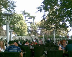 SÜTİŞ DEMET AKALIN YÜZÜNDEN PERSONELİ İŞTEN ÇIKARDIĞINI AÇIKLADI!