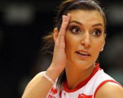 Neslihan Darnel... FİLENİN SULTANI'NA İLAN-I AŞK!