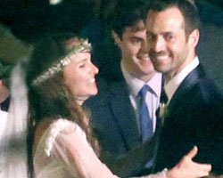 Natalie Portman... "SİYAH KUĞU" EVLENDİ!