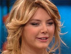 Aysun Kayacı..."EVLENMİYORUM"!