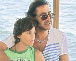 Hakan Meriçliler... BABA OĞUL TATİLDE!