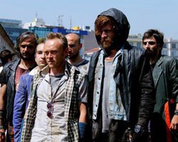 ŞUBAT DİZİ EKİBİ KAZA GEÇİRDİ!