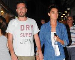 Hande Subaşı... BALAYI ÇEŞME'DE!