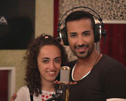 Tan... DÜET YAPACAĞI İSMİ TWİTTER'DAN SEÇTİ!