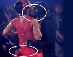 Rihanna? SAHNEDE TACİZ; MINCIKLANDI, ÖPÜLDÜ!..