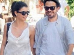 Beren Saat-Kenan Doğulu... JİNEKOLOĞA GİTTİLER, ORTALIK KARIŞTI!