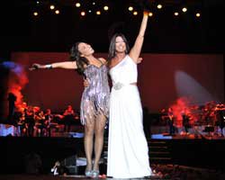 Ziynet Sali... KIBRIS'A GİTMEYE KORKANLAR İSTANBUL'DA BULUŞTU...