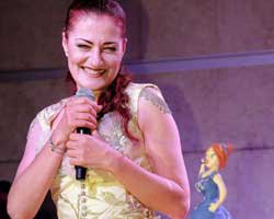 Candan Erçetin... PASTANIN ÜZERİNDE KENDİNİ GÖRÜNCE ÇOK ŞAŞIRDI!