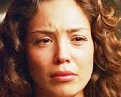 Azra Akın... DÜNYA GÜZELİ'NİN GÖZYAŞLARI!