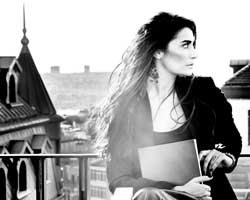 Sıla... "VAVEYLA" İLE ZİRVEYE YENİDEN ADAY!