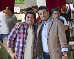 ÜNLÜLER AYNI REKLAMDA!