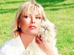 Ajda Pekkan... HAYVAN MEZARLIĞINA GÖMÜLMEK İSTEĞİNE DİYANET NE DEDİ?