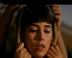 "Muhteşem Yüzyıl"... YAĞLI URGAN FİRUZE'NİN BOYNUNDA!