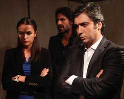 "Kurtlar Vadisi Pusu"... POLAT GEMİLERİ YAKIYOR!