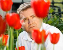 Ahmet Gürsel... ÇOK YÖNLÜ SANATÇI!