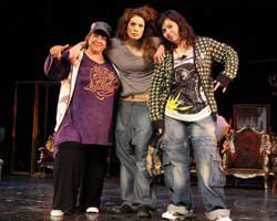 LEYLA'NIN EVİ: 3 YILDA  300 OYUN!