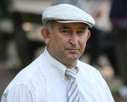 Erol Arslan... GURBETÇİ ŞARKICI 'YÜRÜRÜM' İLE TÜRKİYE'DE!