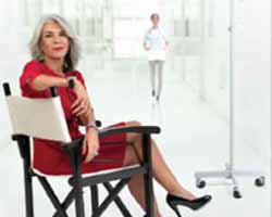 Şenay Düdek... İLK ROMANIN GELİRİ EĞİTİME!