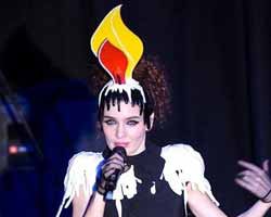 Nil Karaibrahimgil... 101 BİN LİRALIK 'ALINTI' DAVASI!