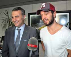 Murat Boz... BEŞİKTAŞ KULÜBÜNE ÜYE OLDU!