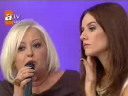 Esra Erol?  GELİN ADAYININ GÖZ YAŞLARINA DAYANAMADI VE ONA SARILDI!