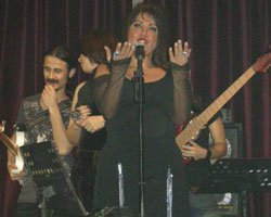 Magazinkolik özel haber / Seyyal Taner... 12 YIL SONRA İLK KEZ SAHNEDE!