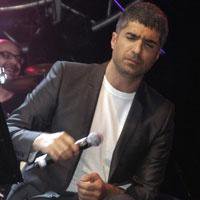 Özcan Deniz... DİJİTAL PLATFORMDA EN ÇOK O SATIYOR!