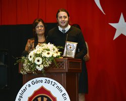 ,KABATAŞLILAR'DAN KANAL D'YE ÖDÜL YAĞDI!