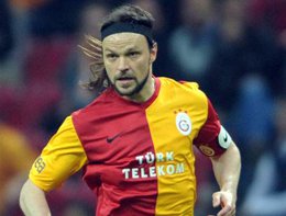 Şok!... GALATASARAYLI UJFALUSİ ÇIRILÇIPLAK!...