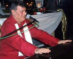 Oda Tiyatrosu... FERDİ ÖZBEĞEN'E MÜZİKAL ANMA!