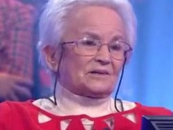 'Kim Milyoner Olmak İster'... 75 YAŞINDAKİ YARIŞMACI 125 BİN TL'LİK SORUDA TAKILDI!