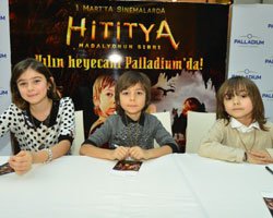 Emir Berke Zincidi... KENDİ KÜÇÜK, HAYRAN KİTLESİ BÜYÜK!