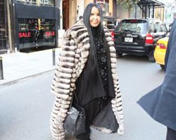 Bülent Ersoy... 250 BİN LİRALIK KÜRKE İLK TEPKİ YELİZ'DEN!