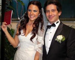 Deniz Bayramoğlu-Ece Güner... SPİKER ÇİFT ROMA^DA EVLENDİ!