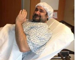 Hakan Aysev... AMELİYAT OLDU!