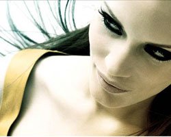 Ayça Varlıer... TRT'DEN KÖPRÜCÜK KEMİĞİ SANSÜRÜ!