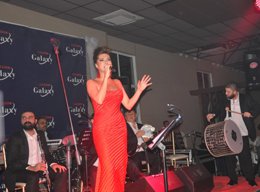 EBRU YAŞAR'DAN KIBRIS'DA "AFTER SEVGİLİLER  GÜNÜ PARTİSİ"