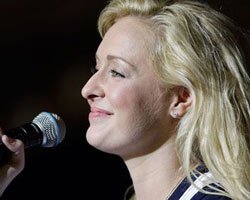 Mindy McCready... ABD'Lİ ŞARKICI İNTİHAR ETTİ!